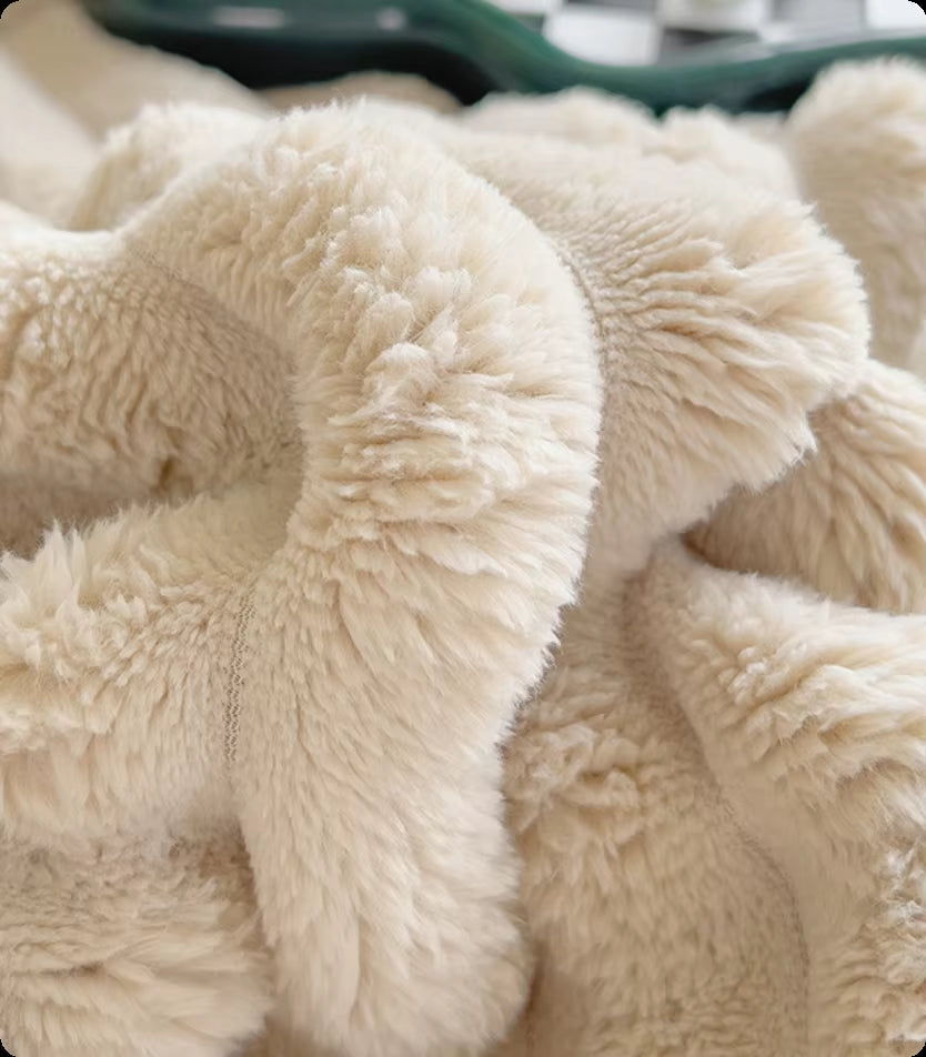 Versatile Thickened Solid Color Wide Striped Blanket – Perfect for Pets, Bedding, and Naps!