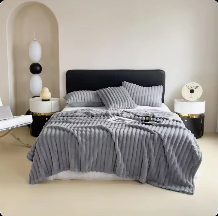 Versatile Thickened Solid Color Wide Striped Blanket – Perfect for Pets, Bedding, and Naps!